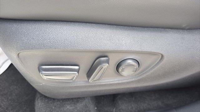 2025 Toyota Highlander Hybrid XLE Nightshade