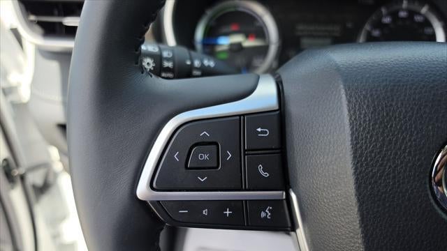 2025 Toyota Highlander Hybrid XLE Nightshade