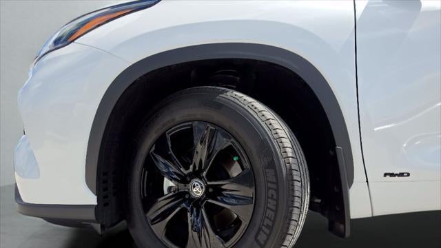 2025 Toyota Highlander Hybrid XLE Nightshade