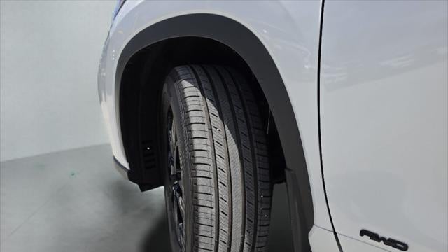 2025 Toyota Highlander Hybrid XLE Nightshade
