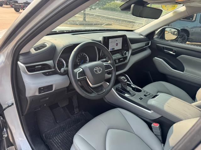 2025 Toyota Highlander - $45,989