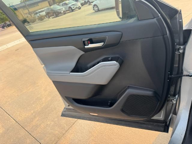 2025 Toyota Highlander - $45,989