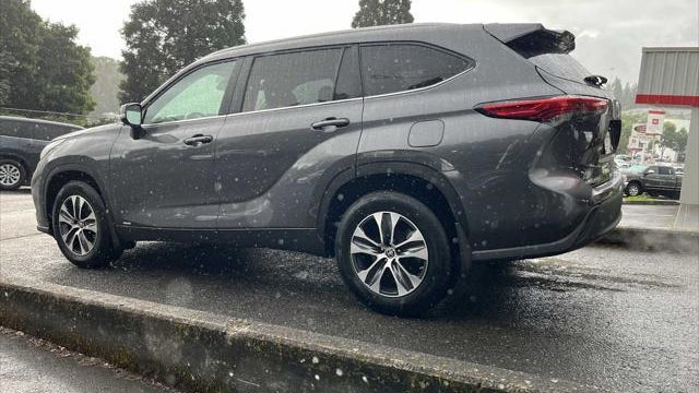 2023 Toyota Highlander Hybrid XLE