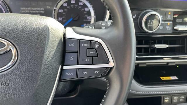 2024 Toyota Highlander Hybrid XLE