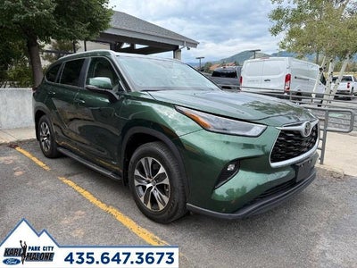 2025 Toyota Highlander Hybrid AWD XLE 4DR SUV