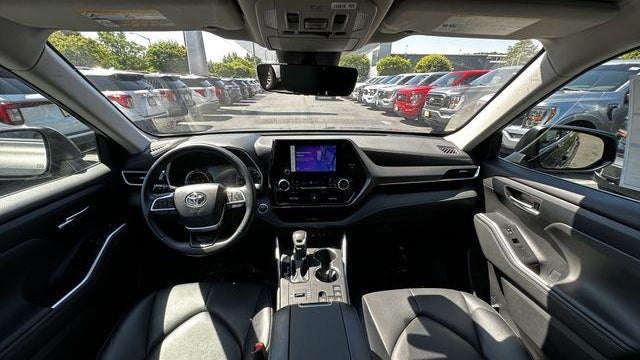 2023 Toyota Highlander Hybrid XLE