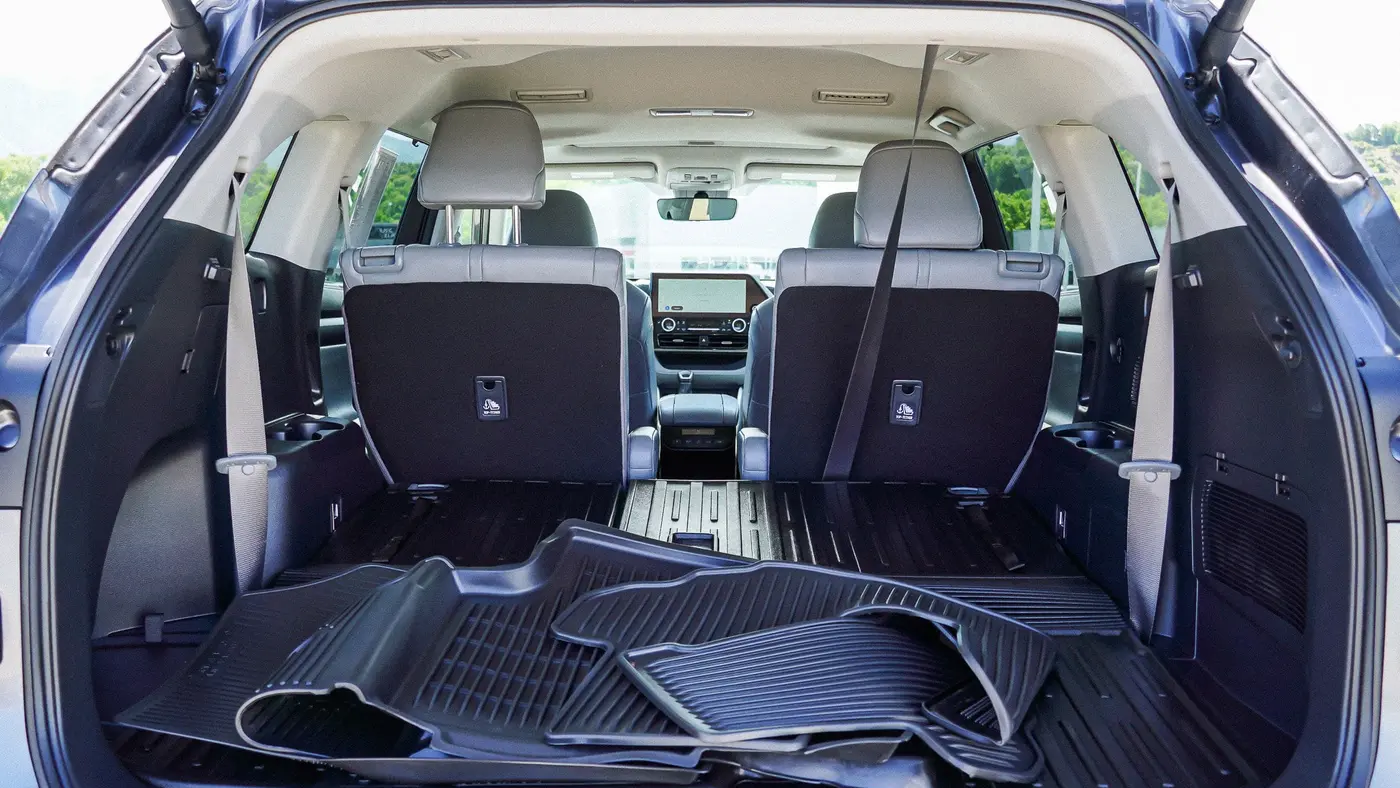 2025 Toyota Highlander Hybrid XLE