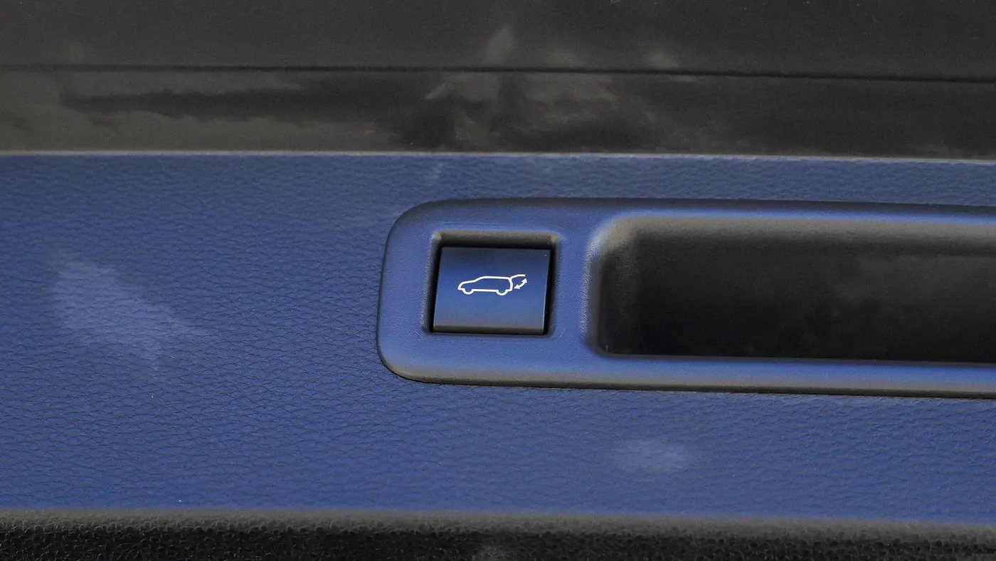 2025 Toyota Highlander Hybrid XLE