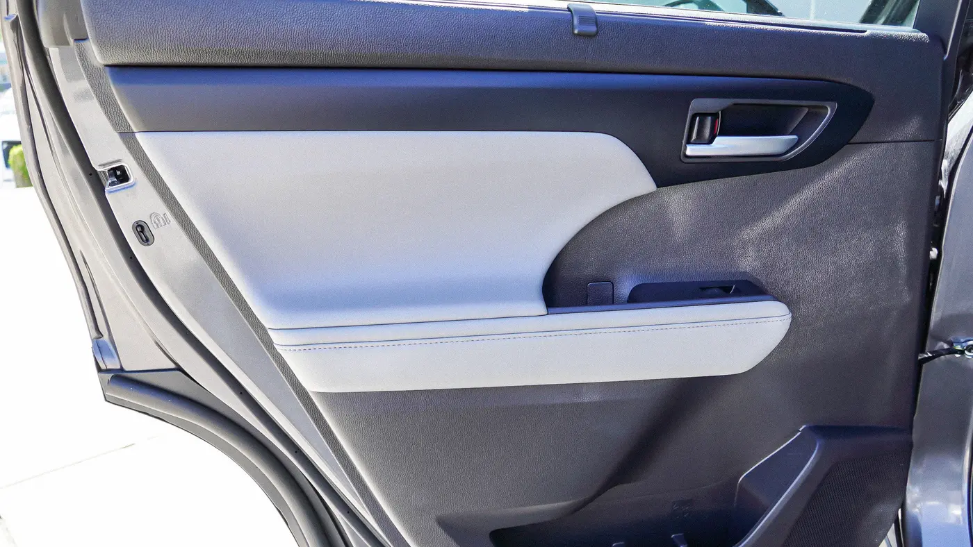 2025 Toyota Highlander Hybrid XLE