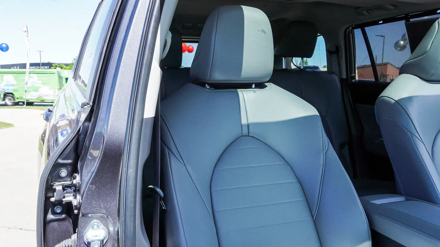 2025 Toyota Highlander Hybrid XLE