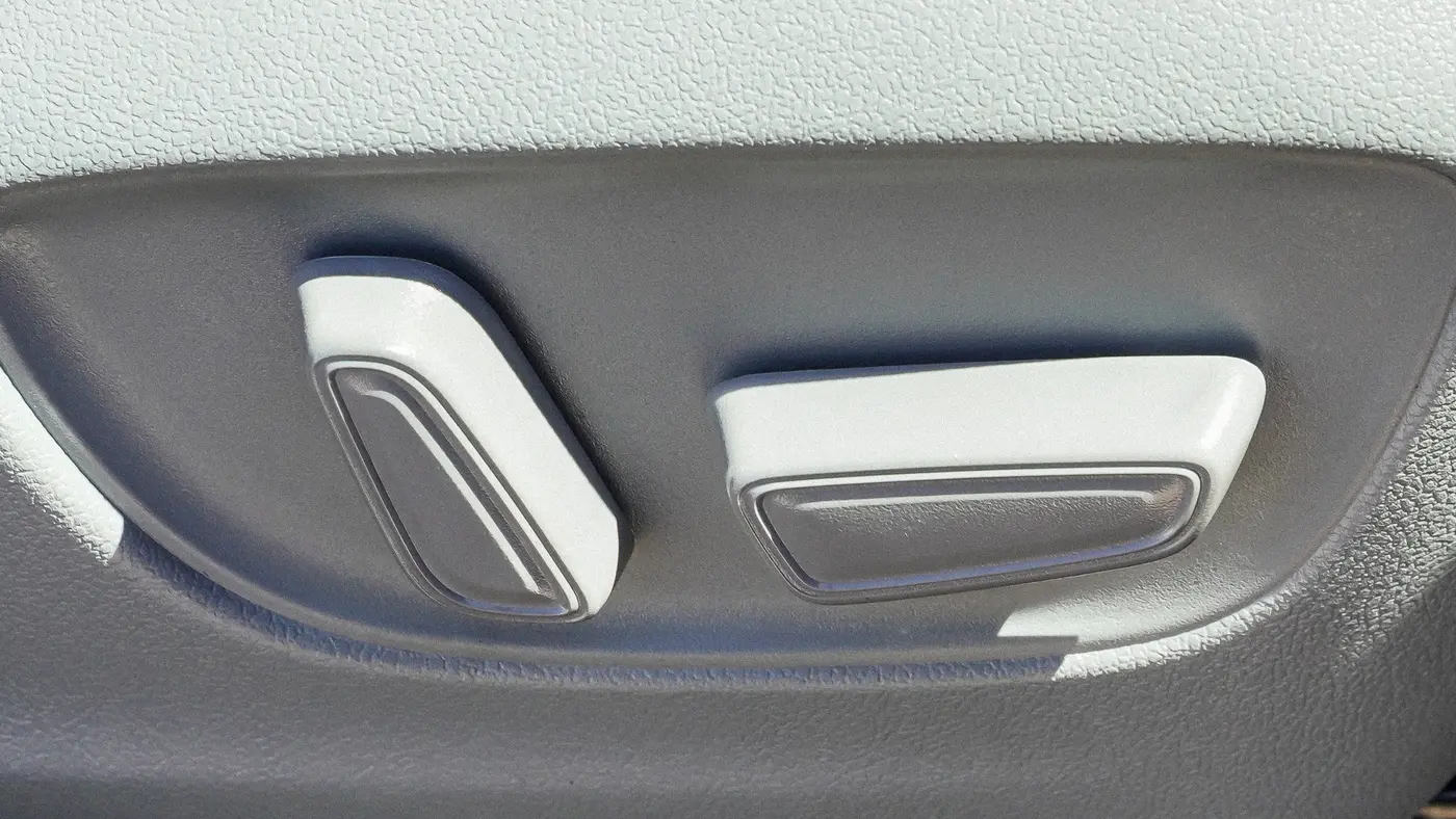 2025 Toyota Highlander Hybrid XLE