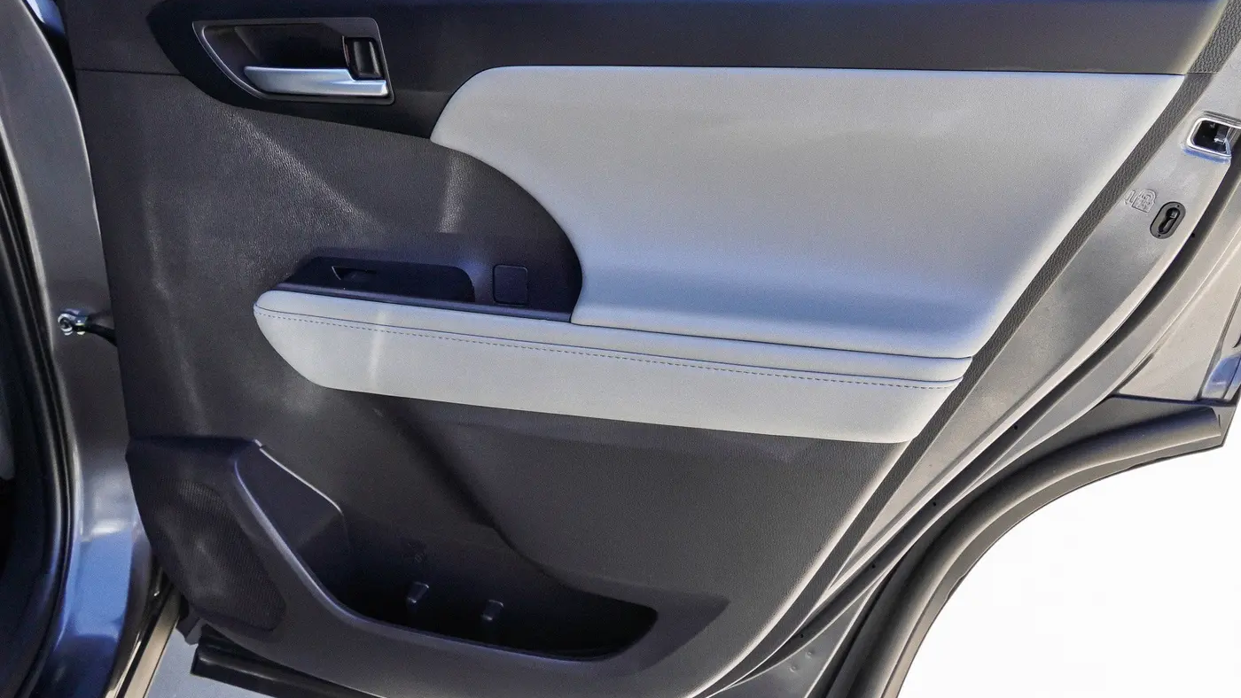 2025 Toyota Highlander Hybrid XLE