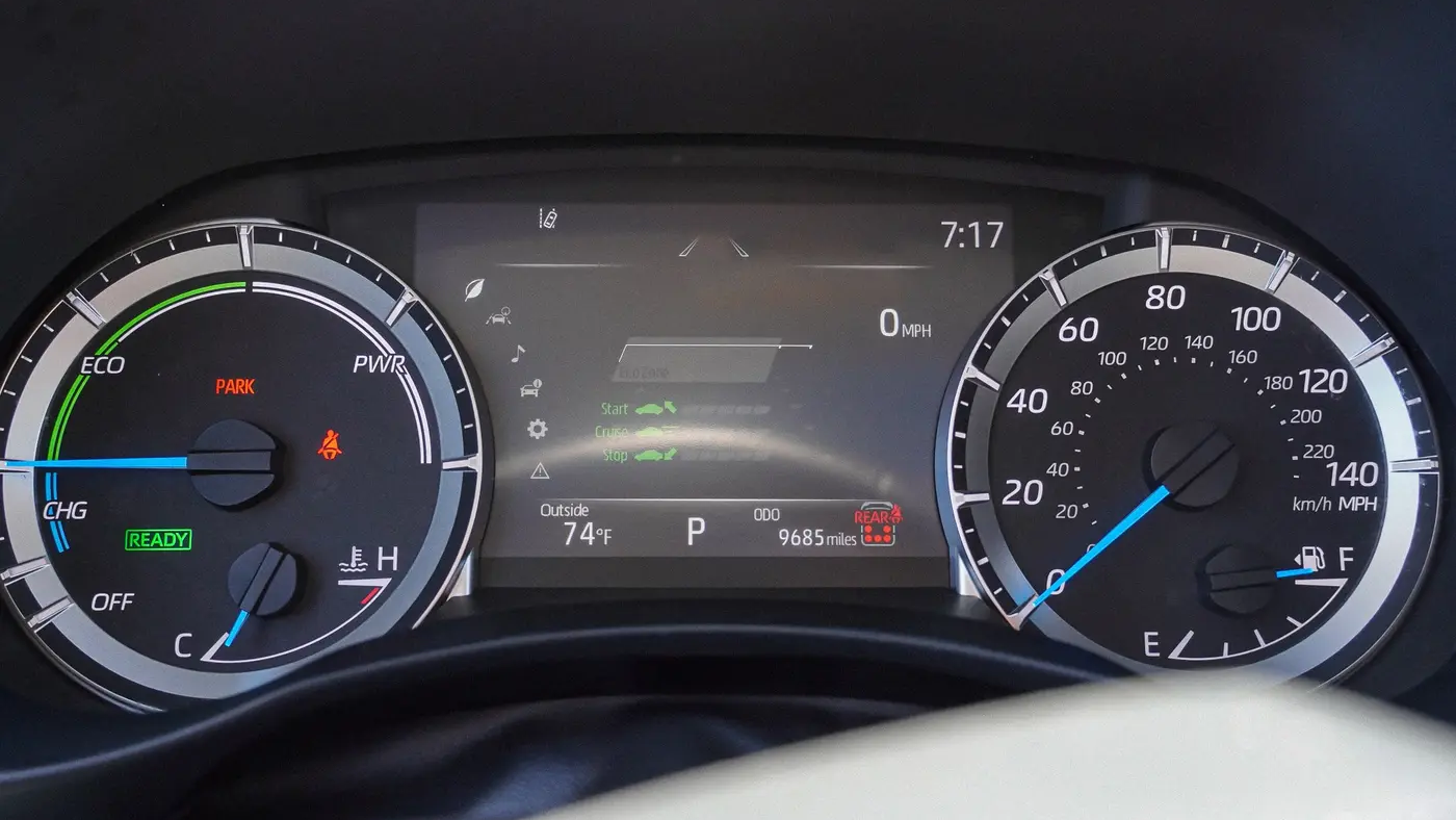 2025 Toyota Highlander Hybrid XLE
