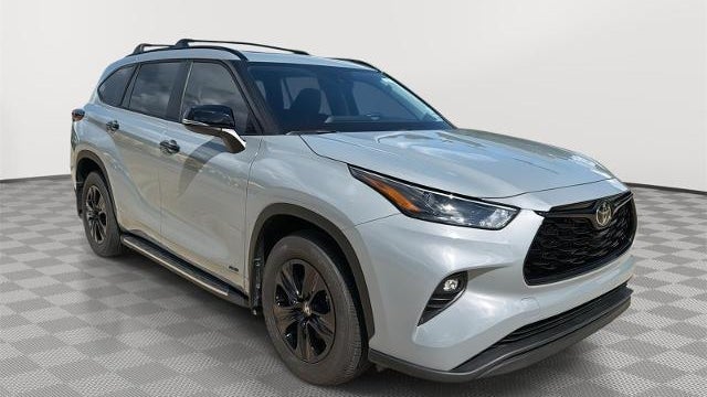 2025 Toyota Highlander Hybrid XLE