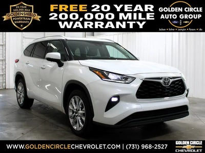 Photo of a 2023 Toyota Highlander Limited 4DR SUV for sale