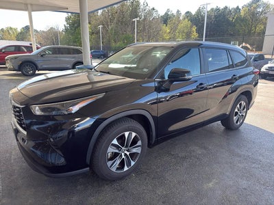 2023 Toyota Highlander LE 4DR SUV