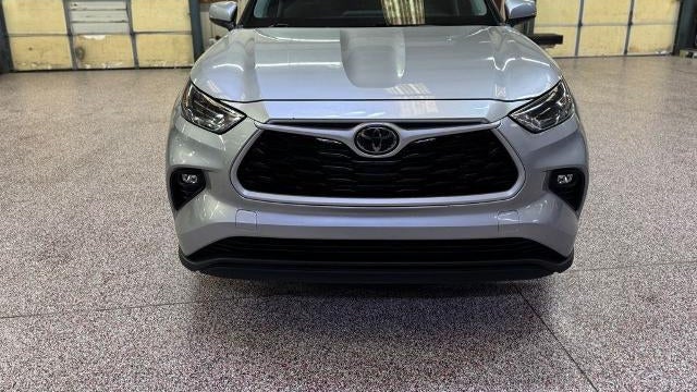 2023 Toyota Highlander LE