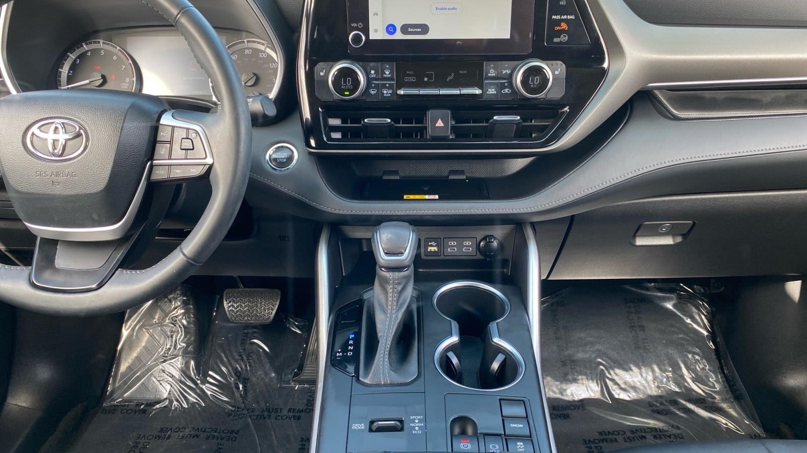 2023 Toyota Highlander LE