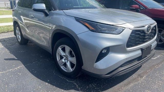 2023 Toyota Highlander LE