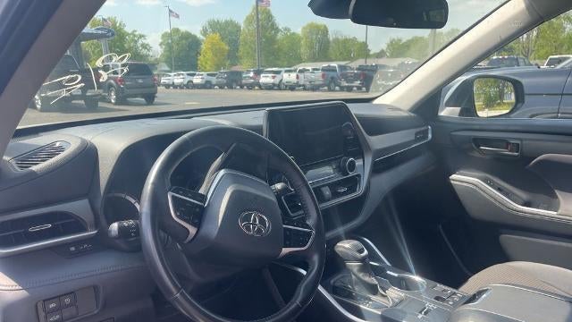 2023 Toyota Highlander LE