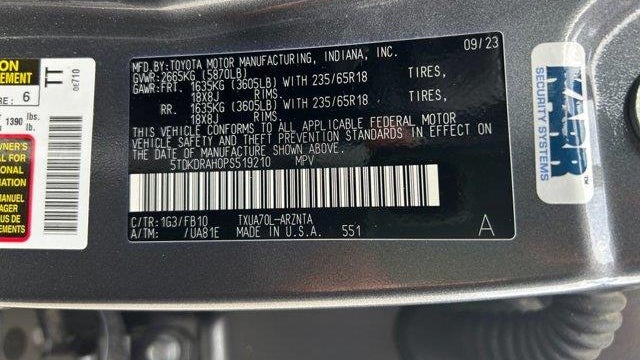 2023 Toyota Highlander LE