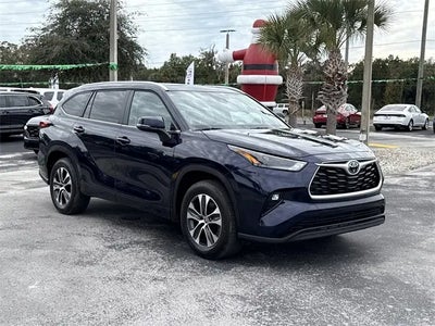 2023 Toyota Highlander XLE 4DR SUV