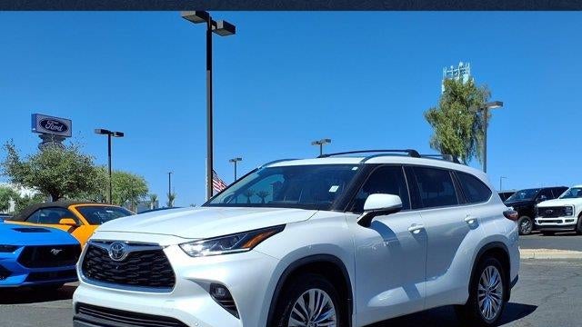 Preowned 2023 Toyota Highlander LE for Sale