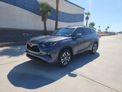 Photo of a 2025 Toyota Highlander LE 4DR SUV for sale