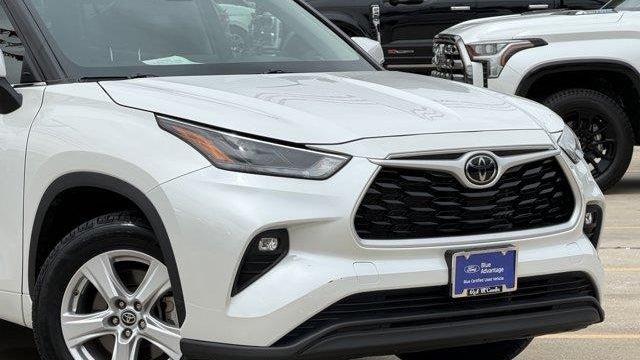 2025 Toyota Highlander LE