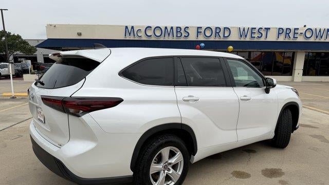 2025 Toyota Highlander LE