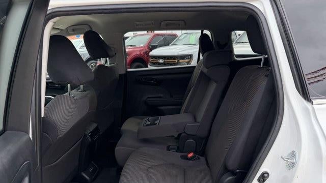 2025 Toyota Highlander LE