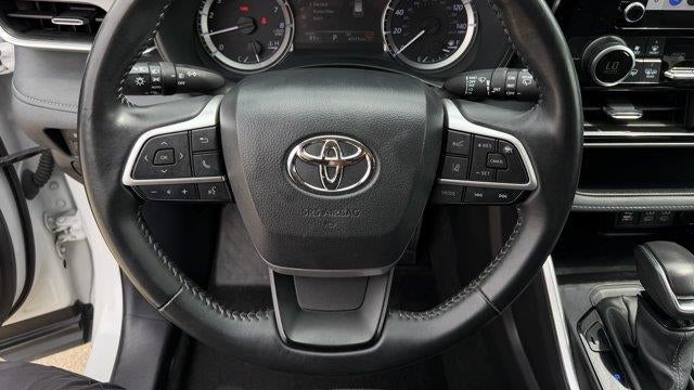 2025 Toyota Highlander LE