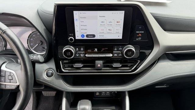 2025 Toyota Highlander LE