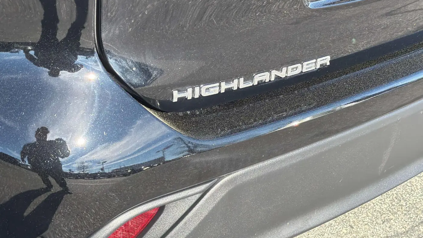 2025 Toyota Highlander LE