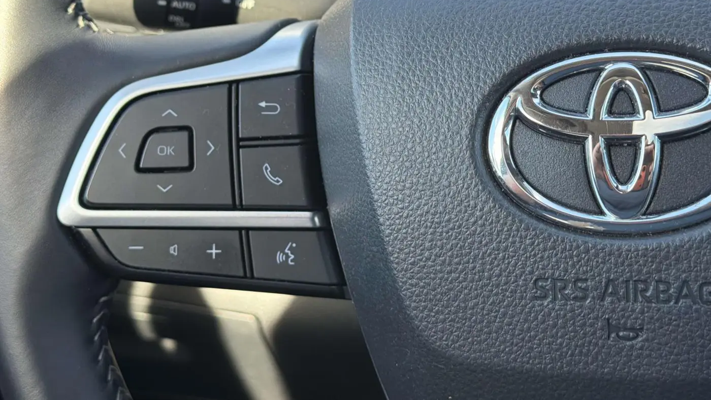 2025 Toyota Highlander LE