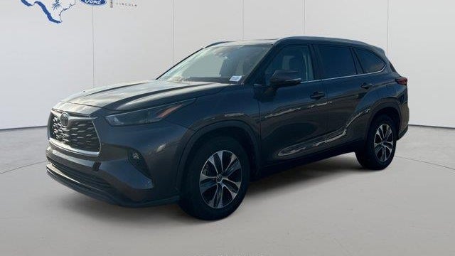 Preowned 2023 Toyota Highlander LE for Sale