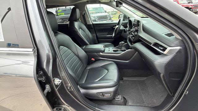 2023 Toyota Highlander LE