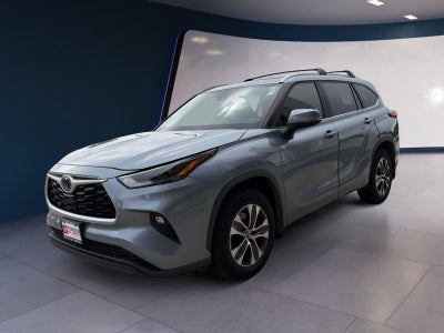 2023 Toyota Highlander XLE 4DR SUV