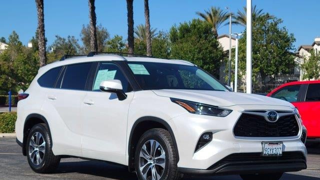 Preowned 2023 Toyota Highlander LE for Sale