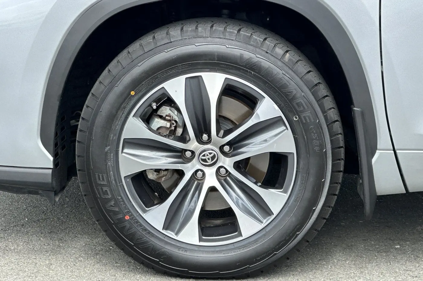 2023 Toyota Highlander - $35,398