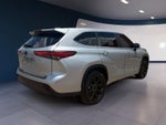2023 Highlander Thumbnail 5