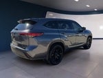 2023 Highlander Thumbnail 5