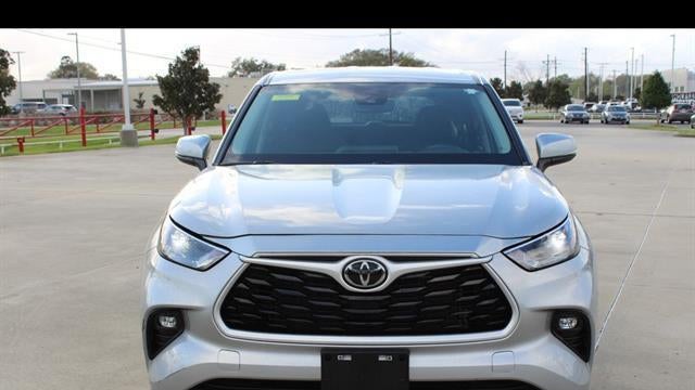 2023 Toyota Highlander LE