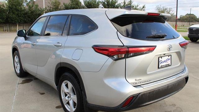 2023 Toyota Highlander LE