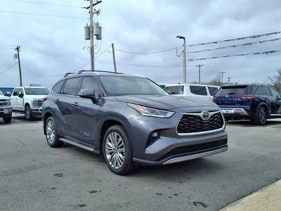 Photo of a 2024 Toyota Highlander LE 4DR SUV for sale