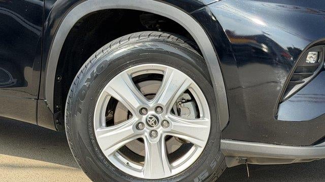 2025 Toyota Highlander LE