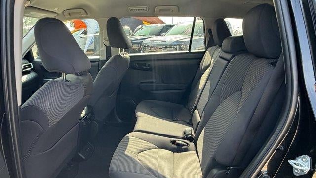 2025 Toyota Highlander LE