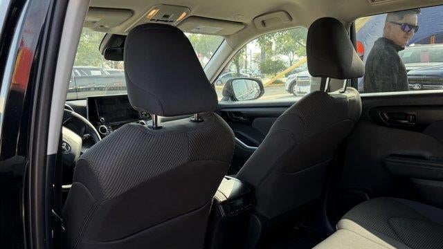 2025 Toyota Highlander LE