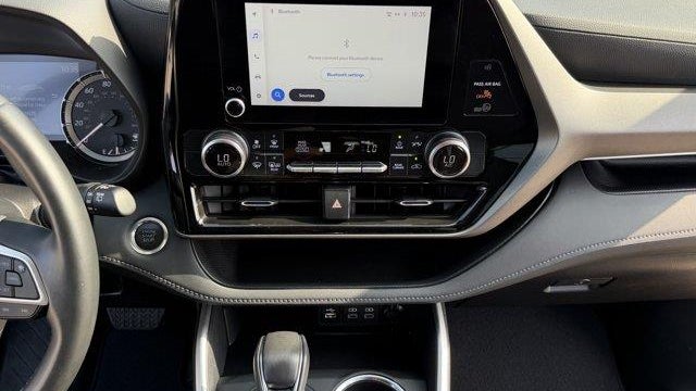 2025 Toyota Highlander LE