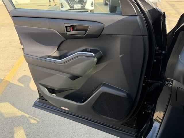 2025 Toyota Highlander - $37,589